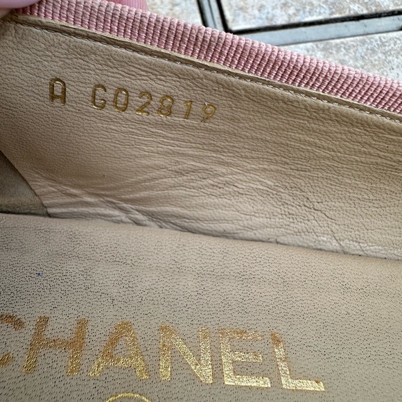 Chanel
Patent leather ballet flats - Picture 9 of 16